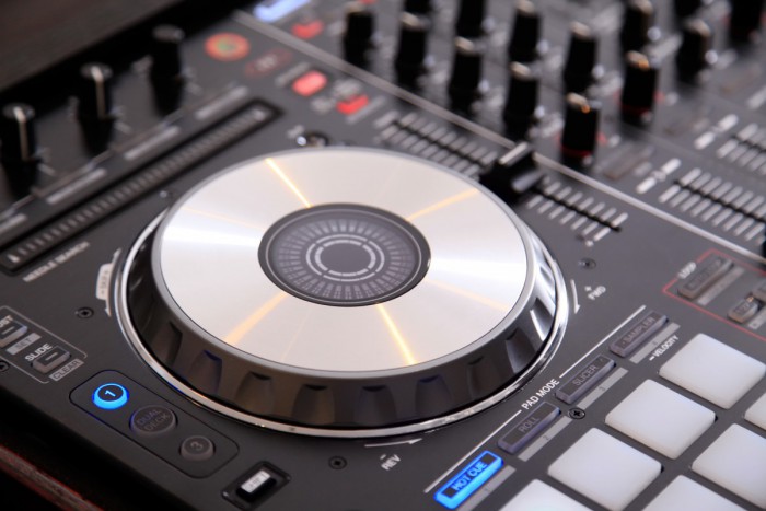 Digital Djing: Die besten Midi-Controller