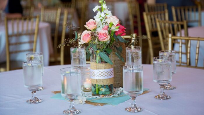 Hochzeit in Berlin selbst ausrichten: Location, Partyserverice, Catering & Co