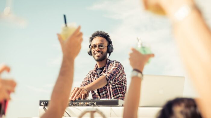 Der erste Auftritt als DJ
